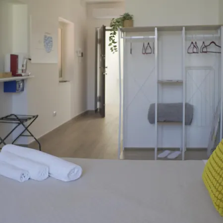 Elegant - & Minimal Design * Bacoli